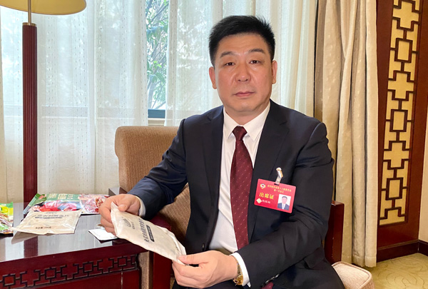 陶锦翔委员：带着美食上两会