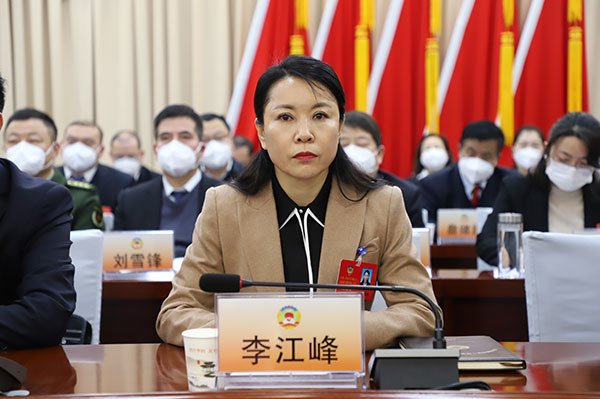 (主席访谈)要把政协工作搞好干实做精——访洛南县政协主席李江峰
