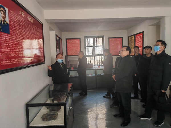 汉台区政协开展三月份主题党日活动