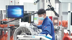 兩會關(guān)注丨把大抓項目大抓投資的勢頭揚起來