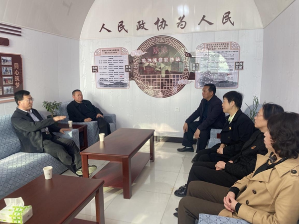 延川县政协主席刘颢一行调研指导乾坤湾镇政协联络站规范化建设工作