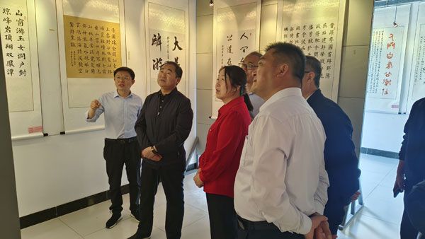 麟游县政协“楷书写金句·墨韵新麟游”书画展开展