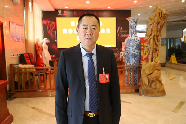 胡长财：为家乡发展尽一份绵薄之力