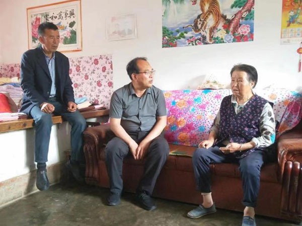 太白县政协：“七一”慰问党情浓 永葆初心送关怀