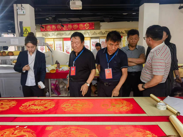 定边政协：开展非物质文化遗产视察 助推文化自信自强