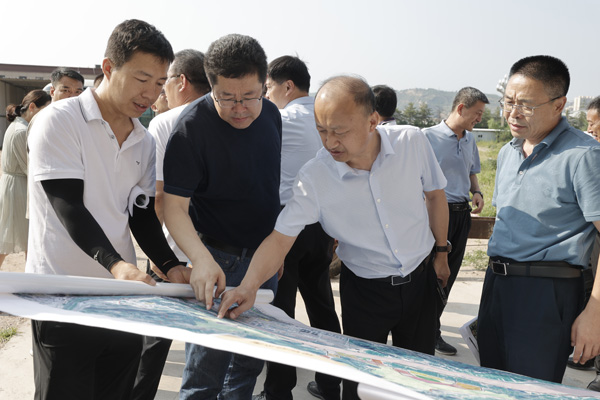 府谷县政协召开规范新区邻里市场管理协商座谈会