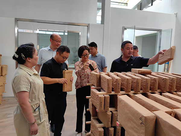 南郑区政协组织茶叶企业赴泾阳县考察学习茯茶产业