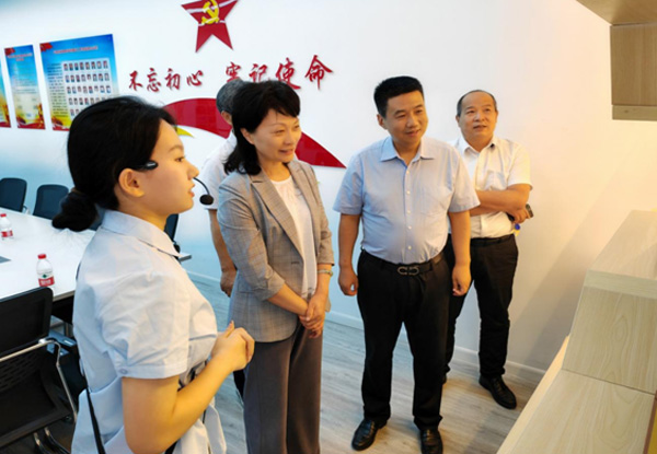 开封市政协在西安市未央区调研委员工作室建设情况