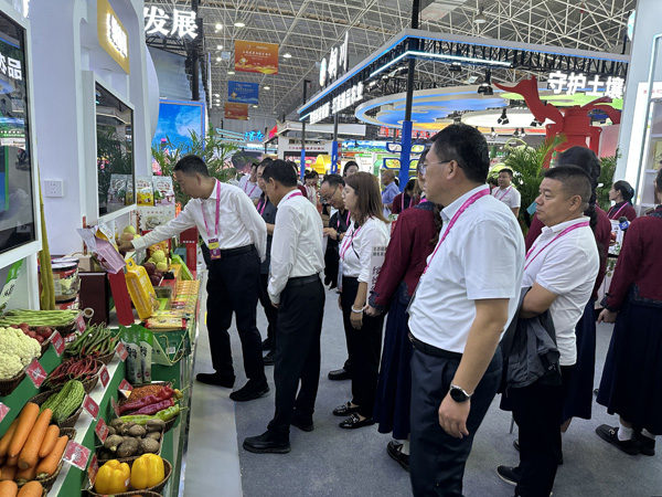 第30届中国杨凌农高会靖边成果丰硕 —项目揽金10.55亿元