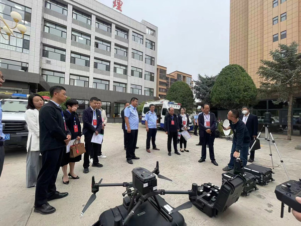 定边县政协专题调研城市智慧管理情况