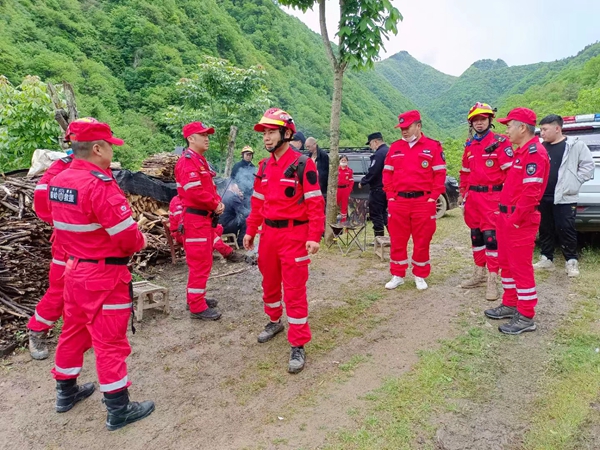 为爱出发 救援界的公益力量——记西安市慈