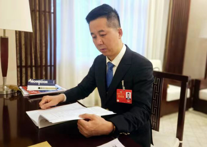 杨鹏辉：群众的“小事”就是委员关注的“大事”