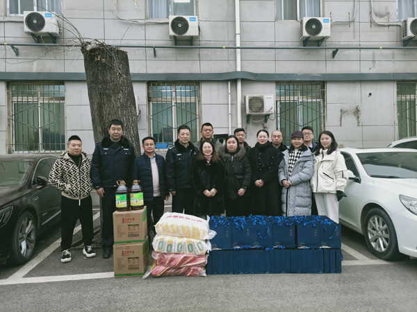 委员慰问暖警心 真情厚爱励斗志——莲湖区政协邢亚丽委员工作室走访慰问基层一线民警