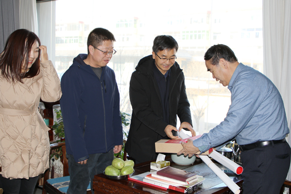 节前慰问送温暖 政协关怀暖人心——榆林市政协开展春节前送温暖慰问活动