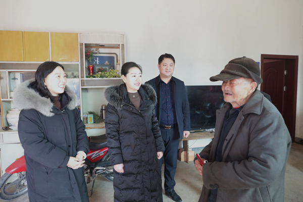 山阳县政协主席王昕开展春节前走访慰问活动
