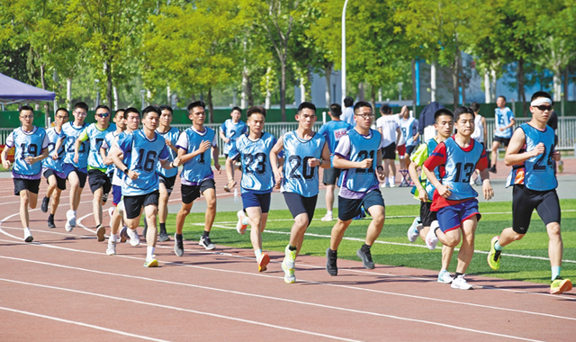  青春之光，閃耀奮進(jìn)征程