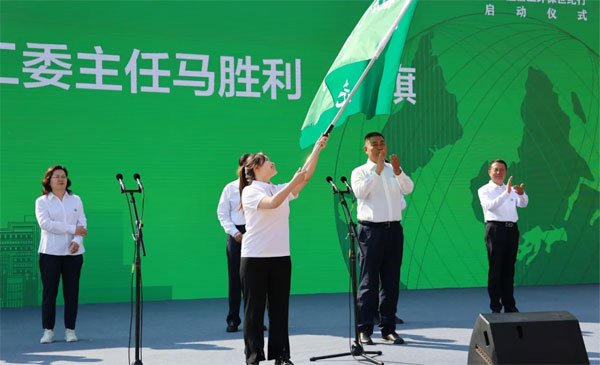 榆林市举行六五环境日主题宣传实践活动暨塞上环保世纪行启动仪式