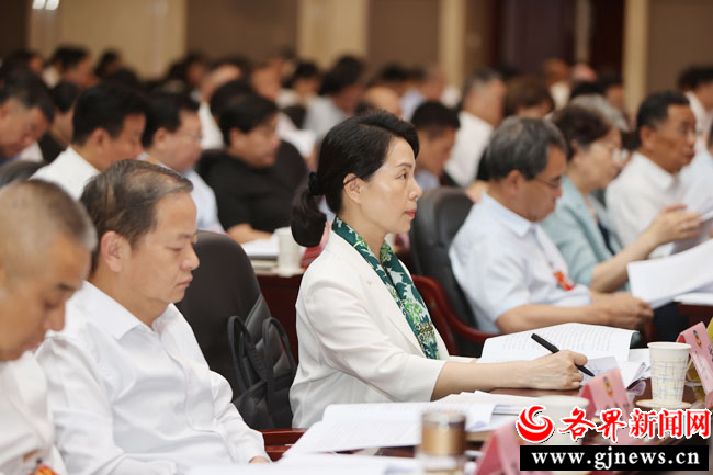 第二项：传达学习全国政协十四届常委会第七次会议精神