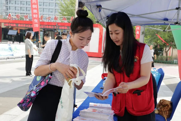以環保力量共筑生態防線——榆林市生態環境局開展“8·15”全國生態日宣傳活動