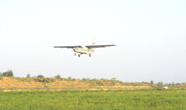 填補國內(nèi)空白大型無人運輸機在靖邊成功首飛