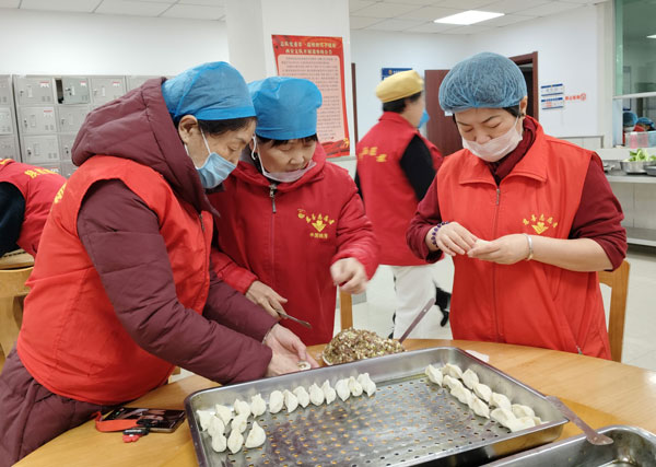 冬至情深 餃子飄香