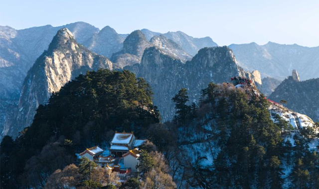 華山迎來新春旅游高峰