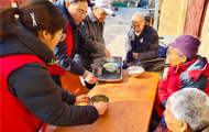 敬老院里鬧元宵 志愿情暖夕陽(yáng)紅