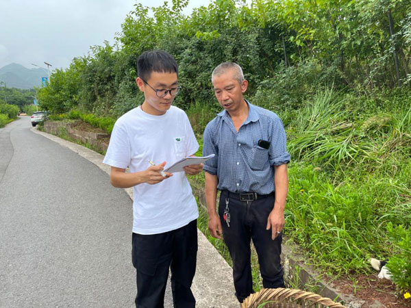 報(bào)效祖國(guó) 建功西部丨徐浩鋮：青春織就桑蠶“致富夢(mèng)”