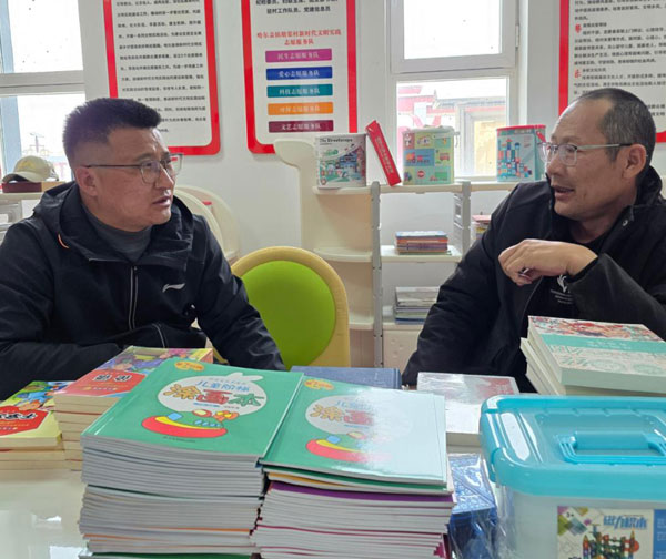 報效祖國 建功西部丨多杰揚本：深耕文化領域 以書屋點亮服務群眾之光