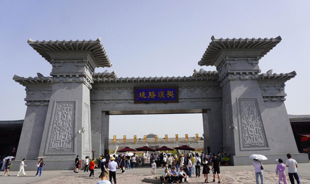 漢臺：漢風雅韻持續(xù)走熱 ，省內(nèi)外游客紛至沓來