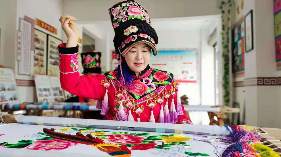 王小琴：讓繡娘手中的“金絲銀線”變成“真金白銀”