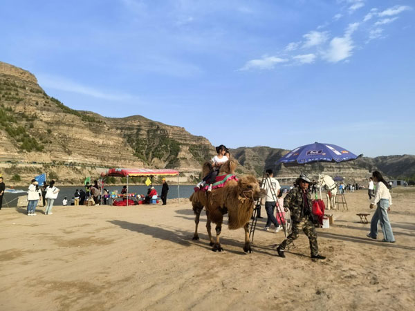 “五一”假期 佳縣文旅市場人氣旺 消費(fèi)火