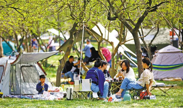 親近自然 擁抱健康——戶外運動點燃消費新引擎