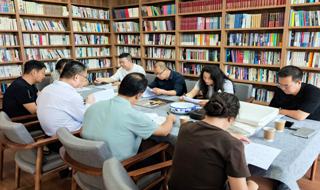 建設“書香政協(xié)” 繁榮文化事業(yè)