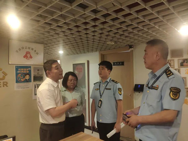 西安市灞橋區(qū)市場監(jiān)管局開展房地產(chǎn)領(lǐng)域廣告宣傳專項執(zhí)法行動