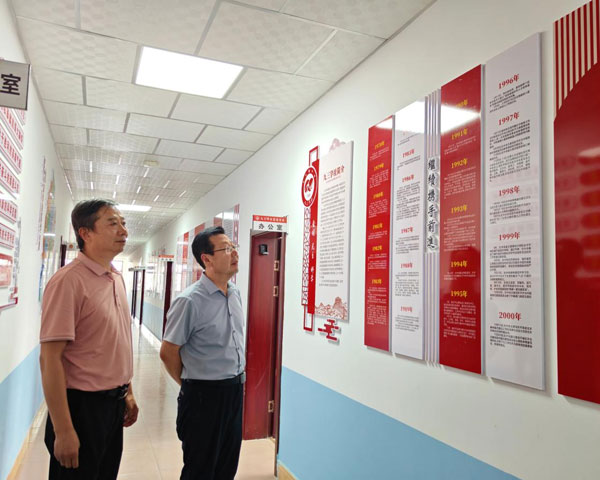 蘇世強(qiáng)赴定邊支社開展“學(xué)規(guī)定、強(qiáng)作風(fēng)、樹形象”主題教育指導(dǎo)調(diào)研