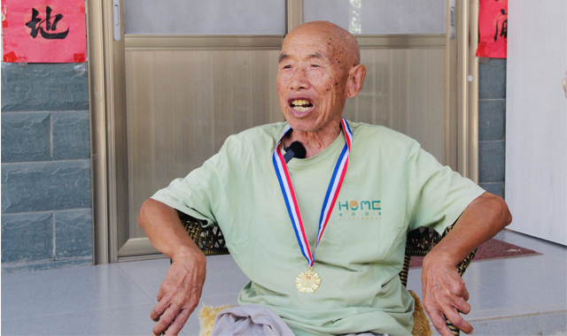 97岁抗战老兵张锡光：戎马半生护家园 家国情