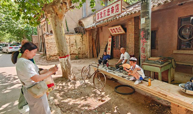  從工業(yè)遺址到影視基地
