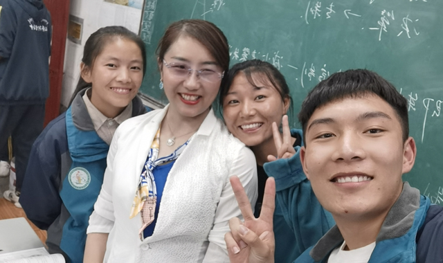 謝華利：三載高原路 一生支教情
