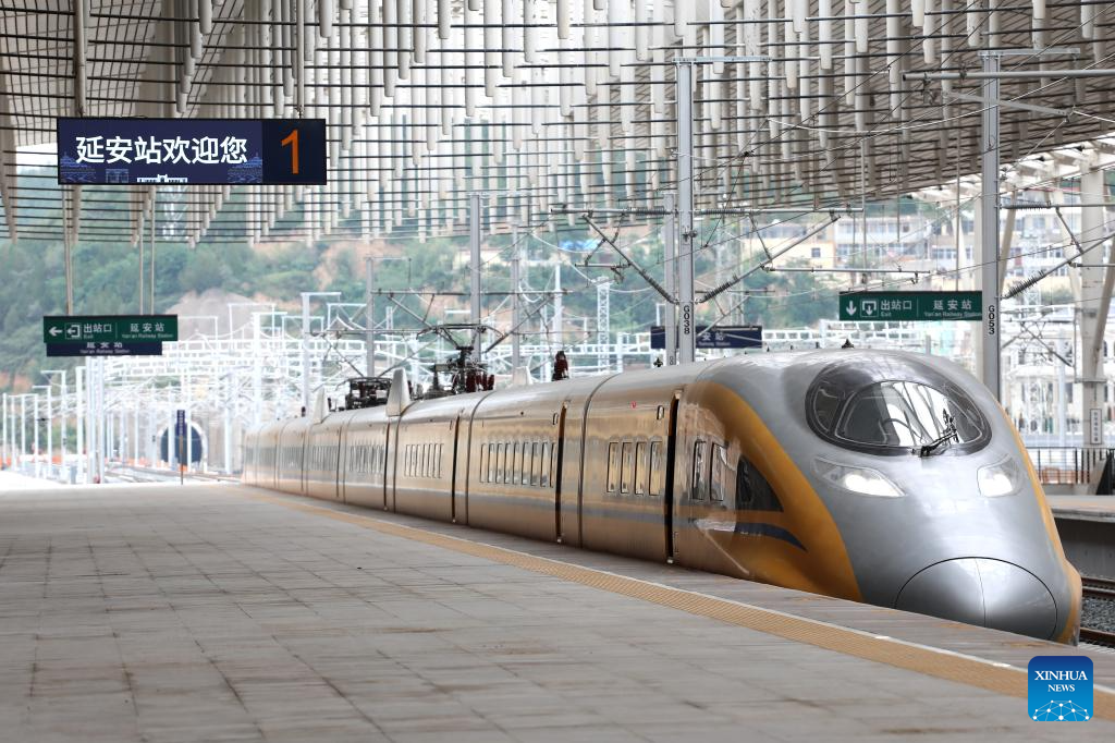 High-speed railway linking China's old revolutionary base enters key testing phase