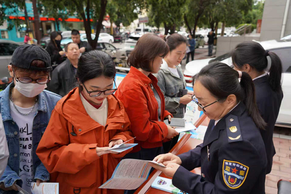 多方聯(lián)動筑牢勞動者權(quán)益“保障墻” 西安市