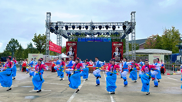 “这个国庆长假，我们‘旅游饭’吃得香”