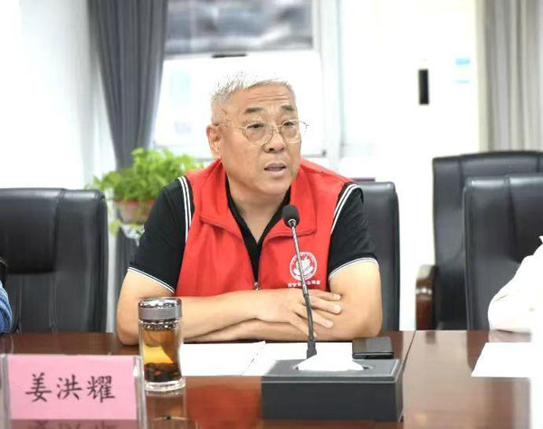姜洪耀：从应急“守夜人”到慈善“笔耕者”的