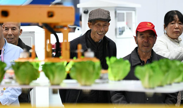 新華鮮報(bào)丨硬氣的種子，智慧的農(nóng)具！楊凌農(nóng)高會(huì)