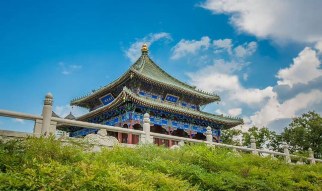 兴庆宫：寻迹唐诗古韵 邂逅“云想衣裳”的浪