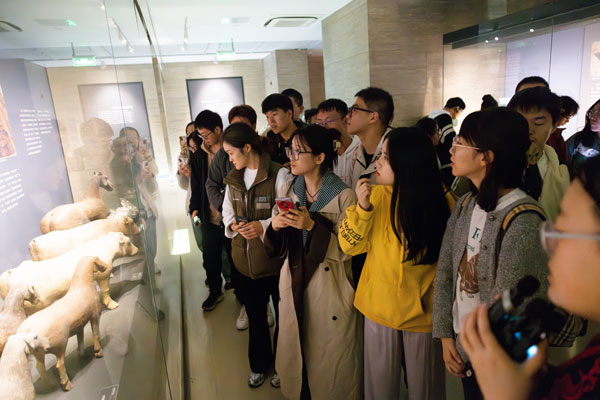 “一課難求”—— 西工大美育課點燃學生人