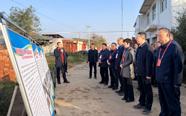 眉縣人大代表、政協委員聯合視察全縣重點項目建設與民生實事項目辦理情況