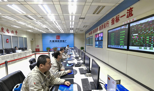 开栓供热，汩汩暖流进万家