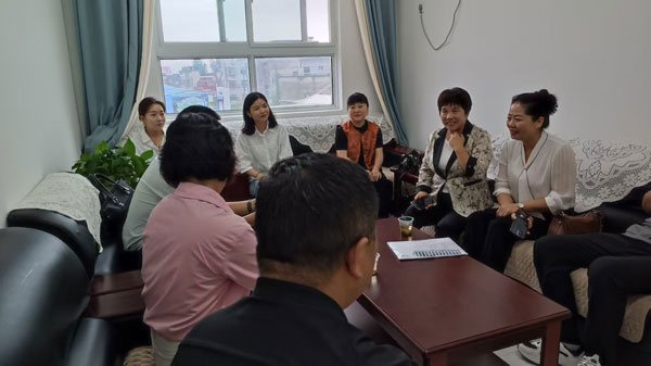 “2025年中央财政支持社会组织参与社会服务项目-汉滨区困境儿童服务推广示范项目”物资发放仪式暨项目实施辅导座谈会举办