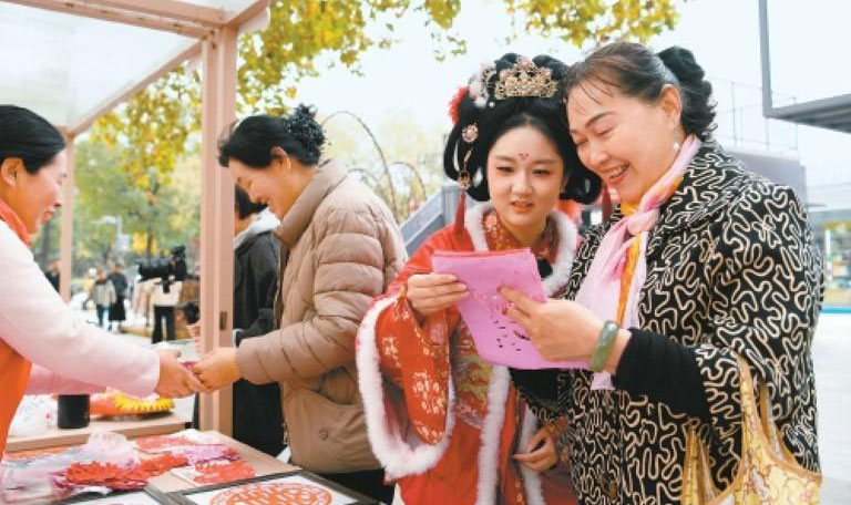 志愿服务暖人心 文明旅游更舒心